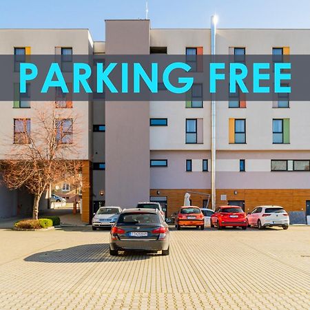 Impiq Hotel Трнава Екстериор снимка
